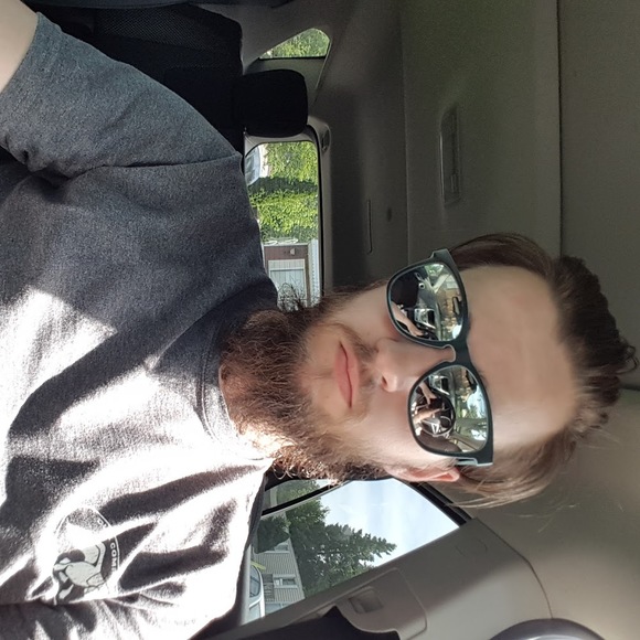 Meet your Posher, Nick - Picture 1 of 1